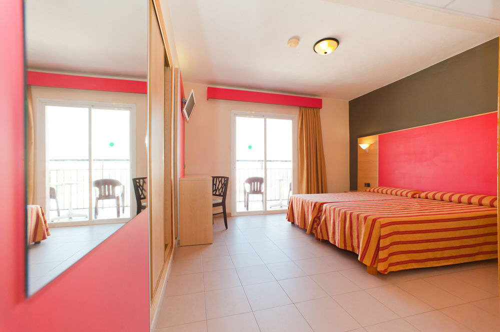The Red Hotel By Ibiza Feeling - Adults Only San Antonio  Buitenkant foto