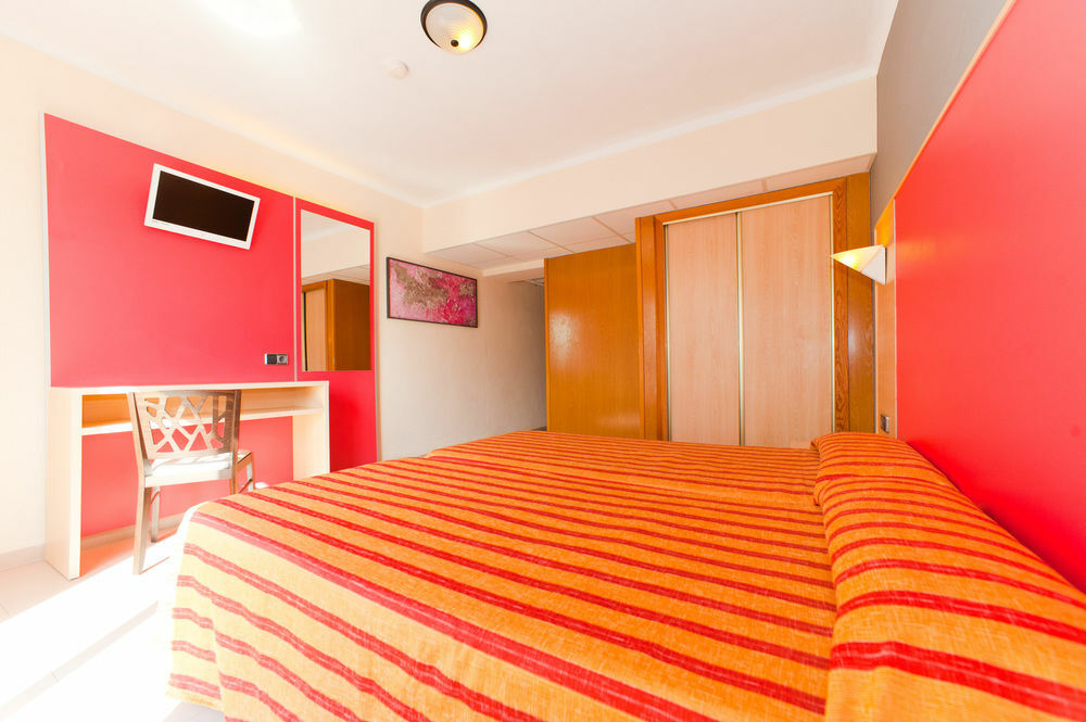 The Red Hotel By Ibiza Feeling - Adults Only San Antonio  Buitenkant foto